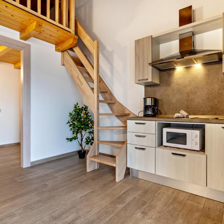 Agriturismo Bocca Nevese Betulla - Appartamento con 1 Camera da Letto e Vista Lago - 7