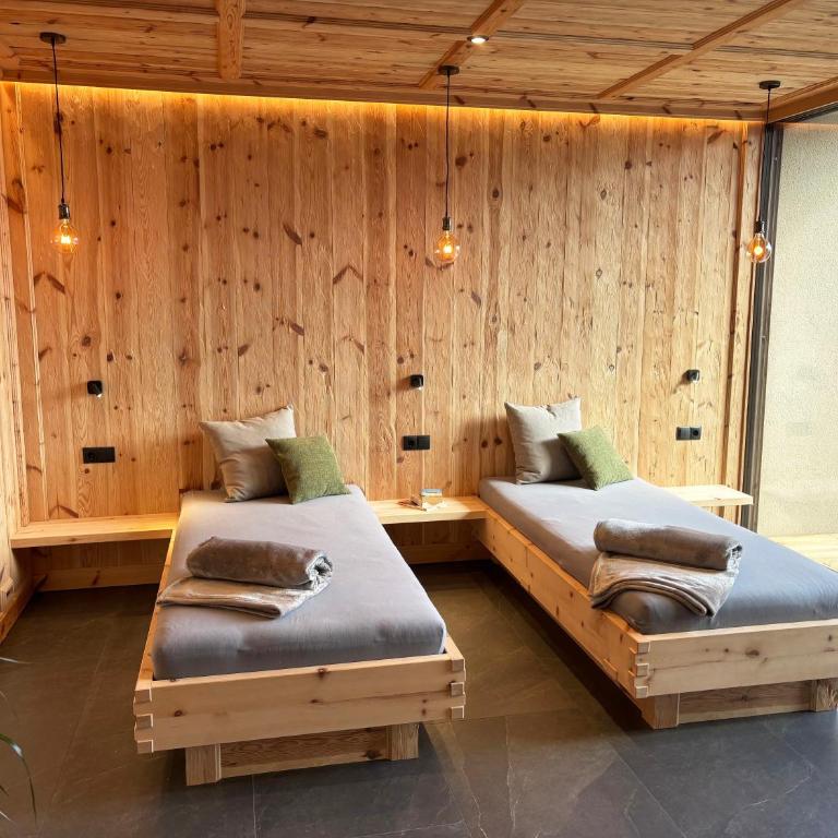 Parliflhof Apt Salten - Two-Bedroom Deluxe Apartment with Garden View - 28