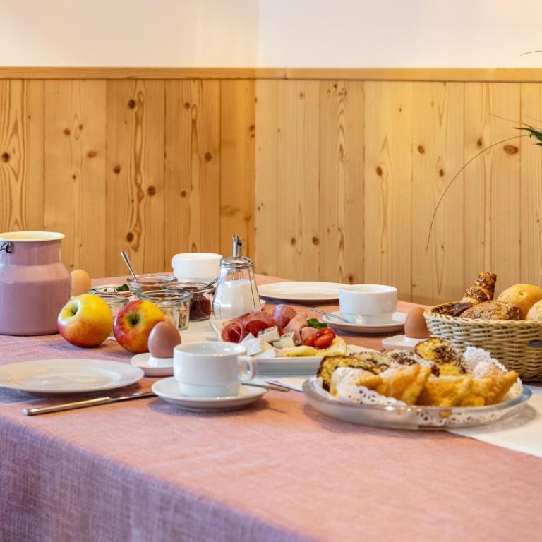 Parliflhof Apt Salten - Two-Bedroom Deluxe Apartment with Garden View - 16