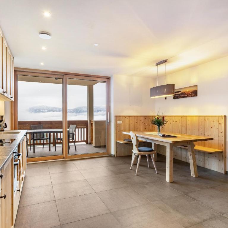 Parliflhof Apt Salten - Two-Bedroom Deluxe Apartment with Garden View - 7