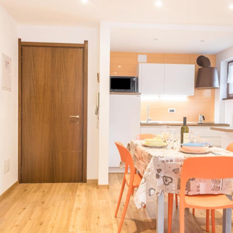 Casa Muffolina - Appartamento Deluxe con 2 Camere da Letto e Balcone - 6