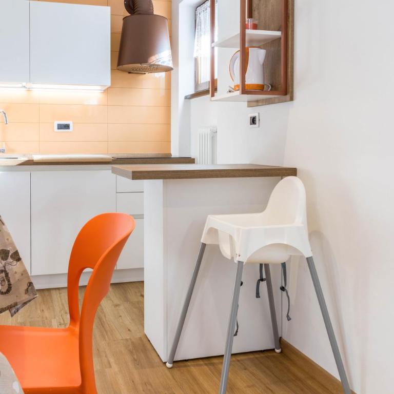 Casa Muffolina - Appartamento Deluxe con 2 Camere da Letto e Balcone - 7