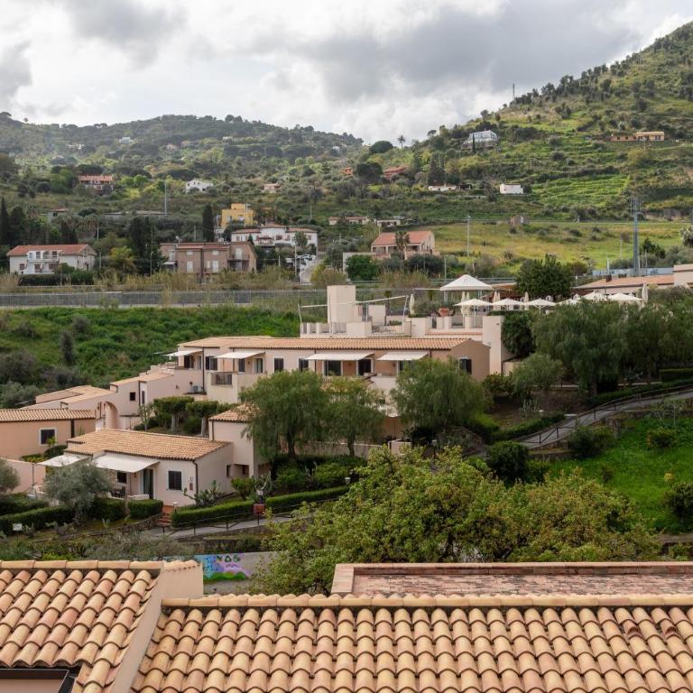 Cefalù Seaside Pool Villa - Appartamento Superior con 1 Camera da Letto e Balcone - 6