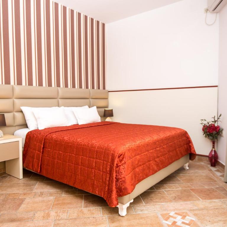 Apartments Sofija - Family Studio - 12