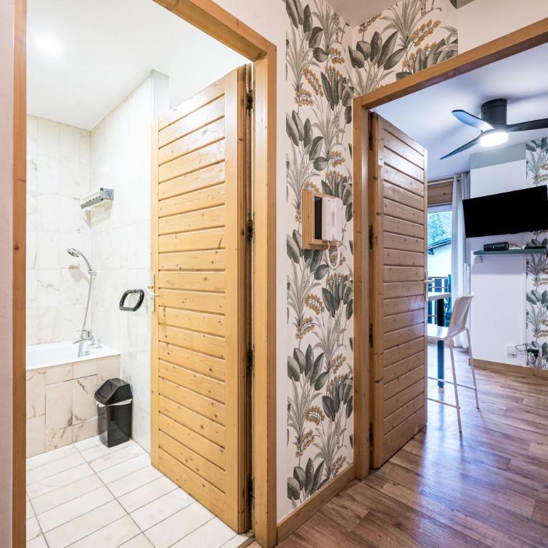 Studio Bee Happy - Appartement Supérieur - Vue sur Ville - 15
