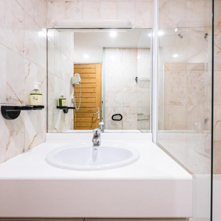 Studio Bee Happy - Appartement Supérieur - Vue sur Ville - 18