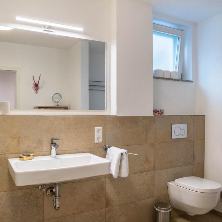 Ferienwohnung Tödiblick - Apartment mit 1 Schlafzimmer und Gartenblick - 17