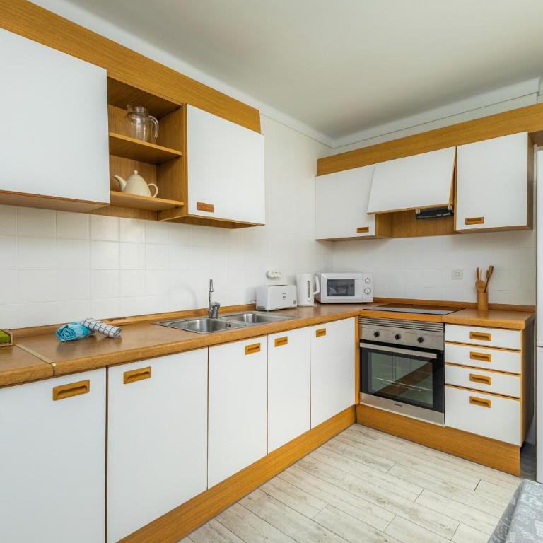 Edificio Brisas - Apartamento Premium de 3 dormitorios con balcón - 12