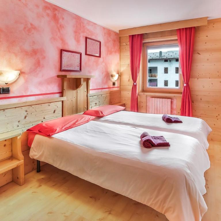 Baita dei ski app 4 - Appartamento Deluxe con 2 Camere da Letto e Vista Giardino - 14