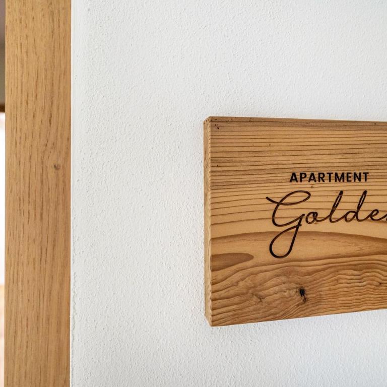 Wiesgut Ferienwohnung Golden - Two-Bedroom Deluxe Apartment with Garden View - 22