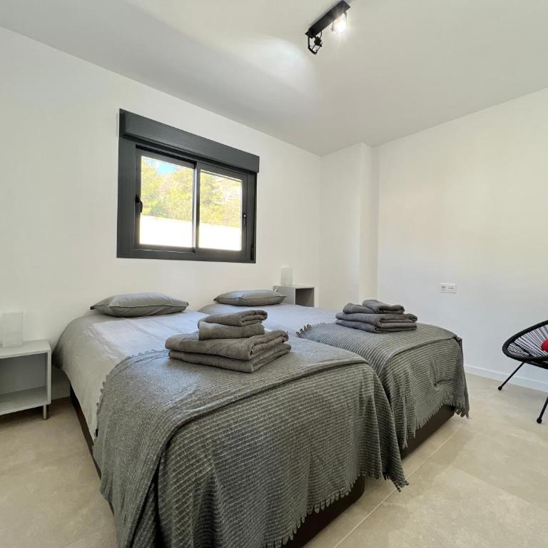 Icon Marina A - Three-Bedroom Apartment with Water View - 11
