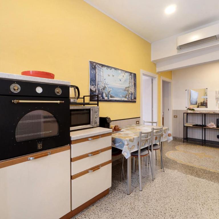 Caruggio al mare - Appartamento Deluxe con 2 Camere da Letto e Balcone - 7