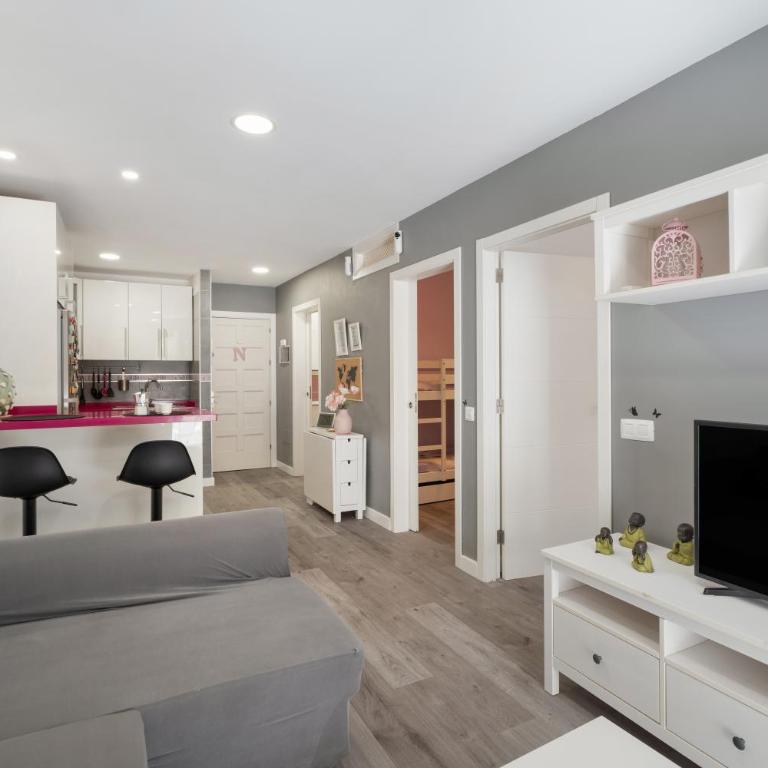 Apto Jardin del Sol Beach-Pool - Two-Bedroom Deluxe Apartment with Garden View - 20