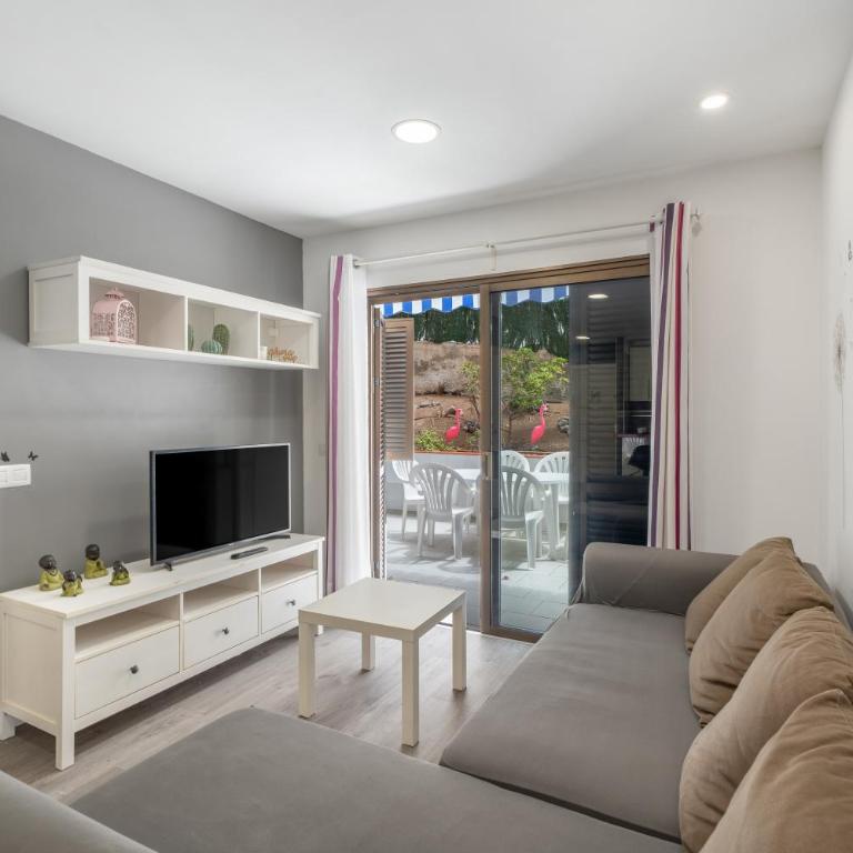 Apto Jardin del Sol Beach-Pool - Two-Bedroom Deluxe Apartment with Garden View - 19