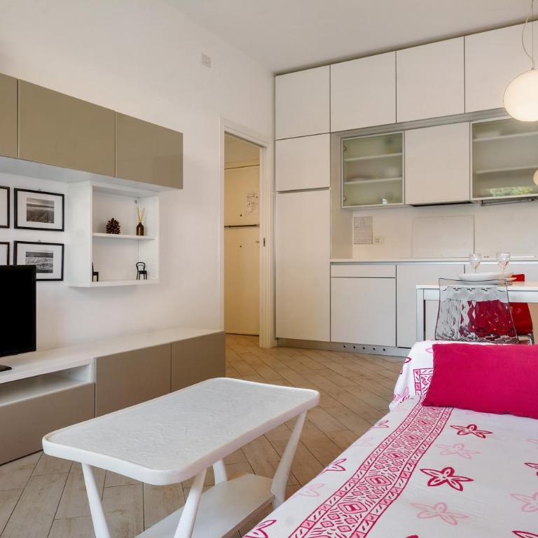 Solaria - Appartamento Deluxe con 2 Camere da Letto e Vista Giardino - 8