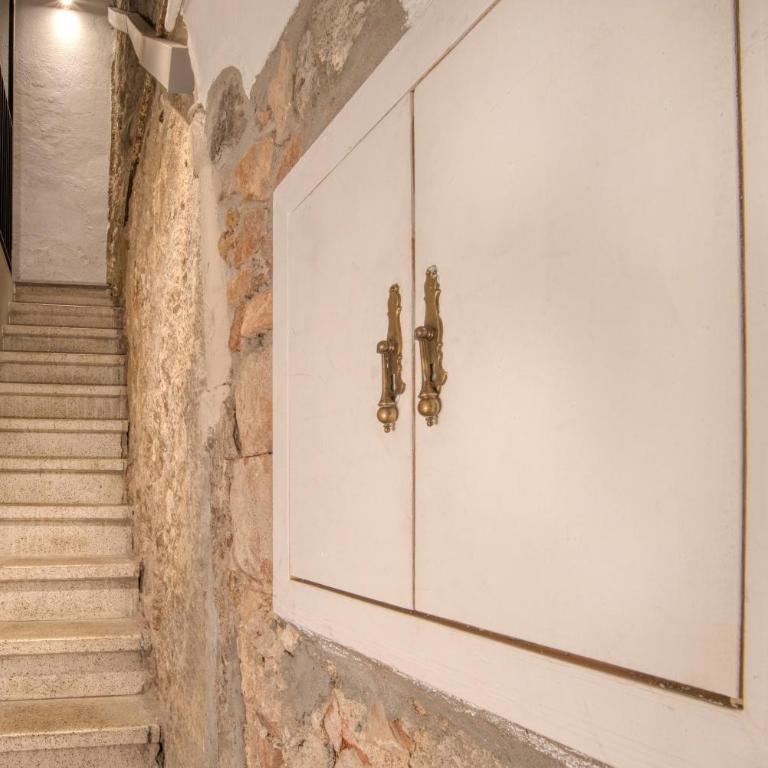 Old Side Girona one - Apartamento Superior de 1 dormitorio con balcón - 15