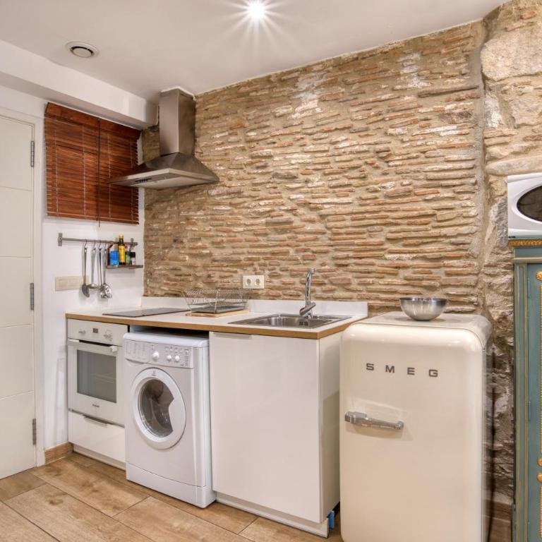 Old Side Girona one - Apartamento Superior de 1 dormitorio con balcón - 7