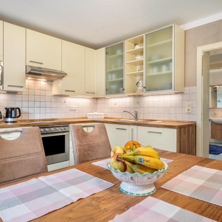 Mein lieber Schwan - Deluxe-Apartment mit 2 Schlafzimmern und Gartenblick - 9