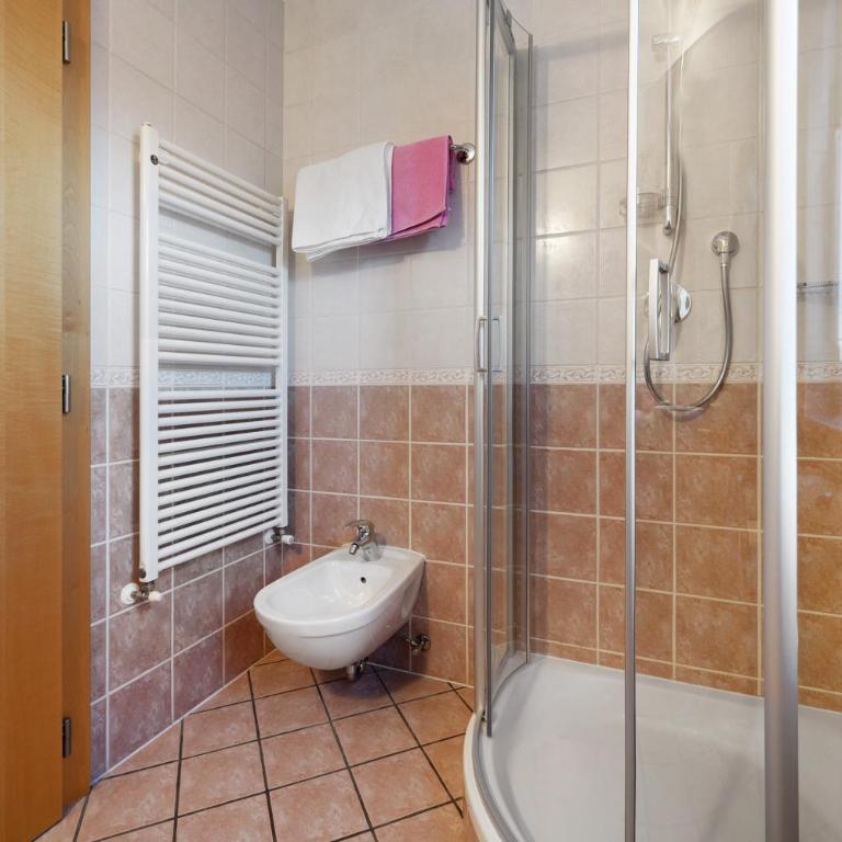 Apartments Antersi Claudia - Appartamento Deluxe con 2 Camere da Letto e Vista Giardino - 23
