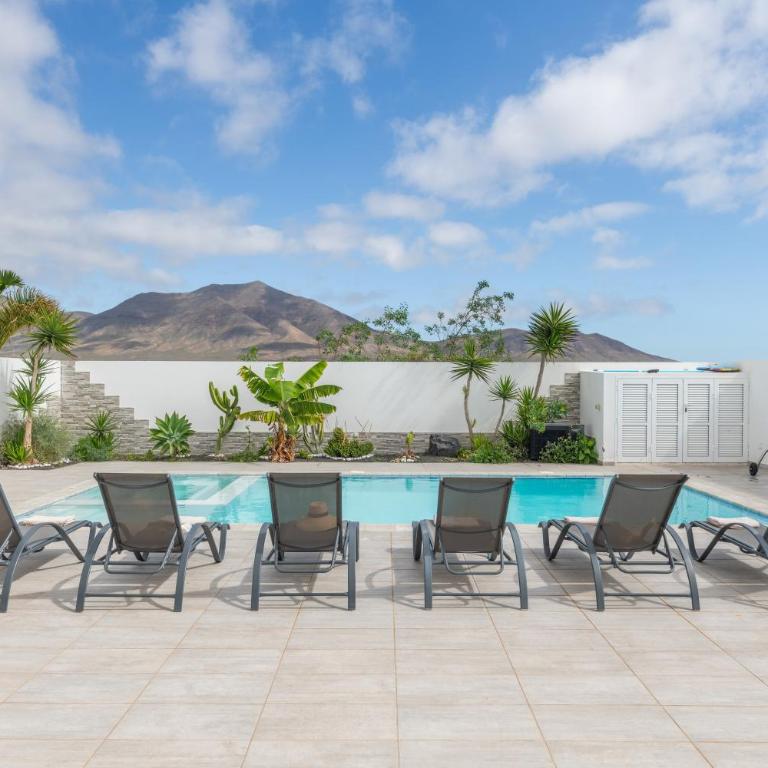 Villa Carol - Vacation Home - 1