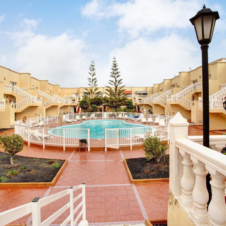 Liomor Luxury - Two-Bedroom Deluxe Apartment with Garden View - 22