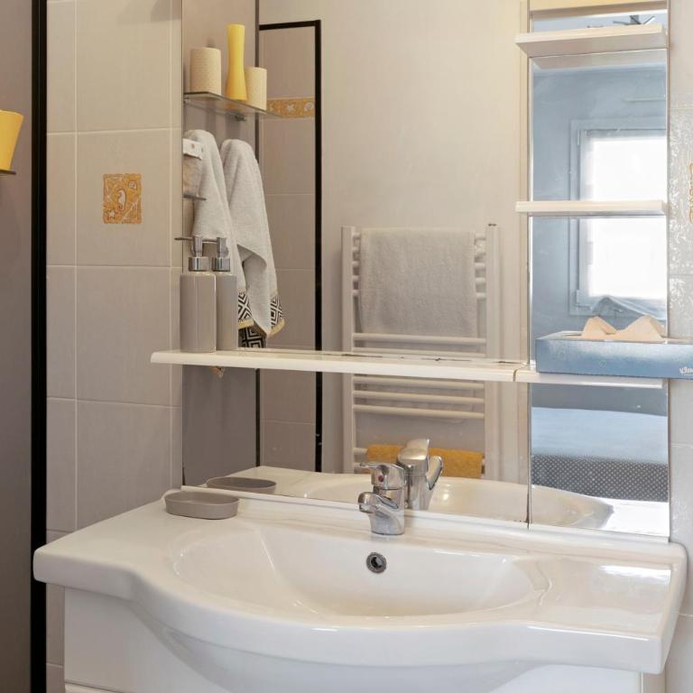 Chambres d'Hôtes - Les Boubous - Chambre Double - Accessible aux Personnes à Mobilité Réduite - 10