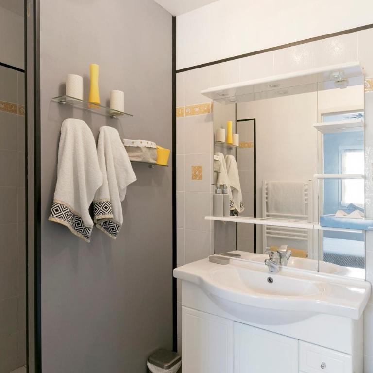 Chambres d'Hôtes - Les Boubous - Chambre Double - Accessible aux Personnes à Mobilité Réduite - 9