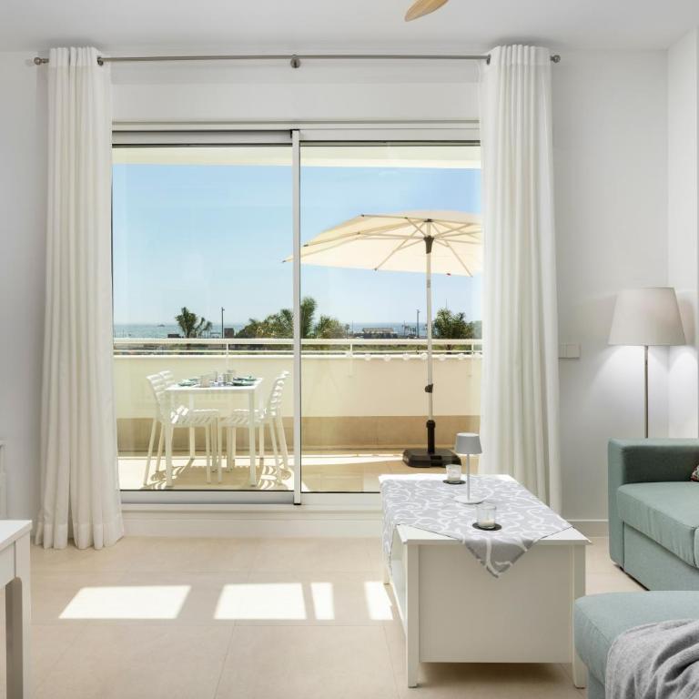 Horus 051 - Two-Bedroom Deluxe Apartment with Ocean View - 2