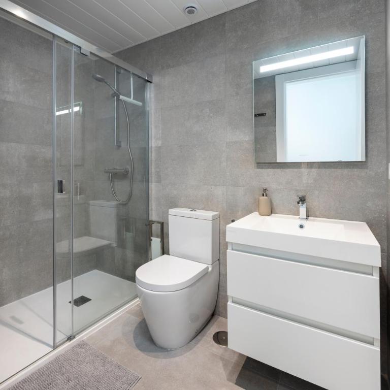Horus 051 - Two-Bedroom Deluxe Apartment with Ocean View - 10