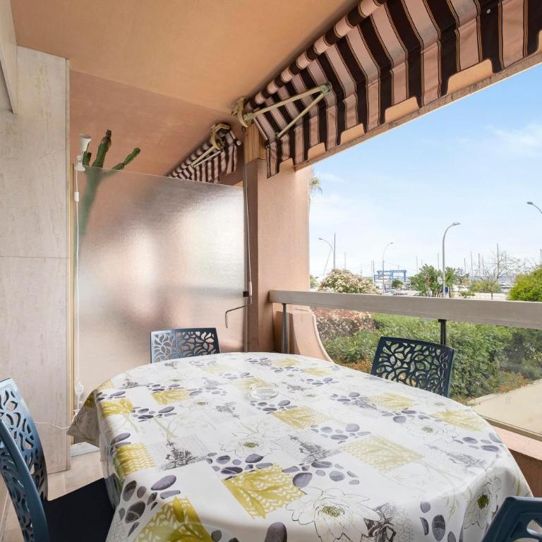 Appart - Piscine et vue sur le port - Maison 2 Chambres - 17