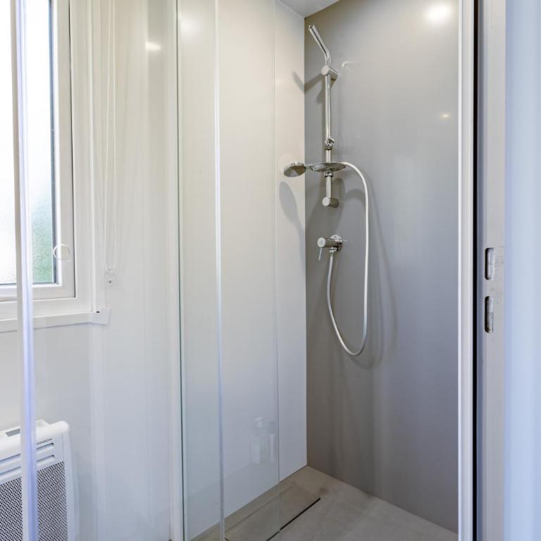 Mobilhome Soleia 2023 Mar Estan 4x - Deluxe Apartment mit 2 Schlafzimmern und Meerblick - 17
