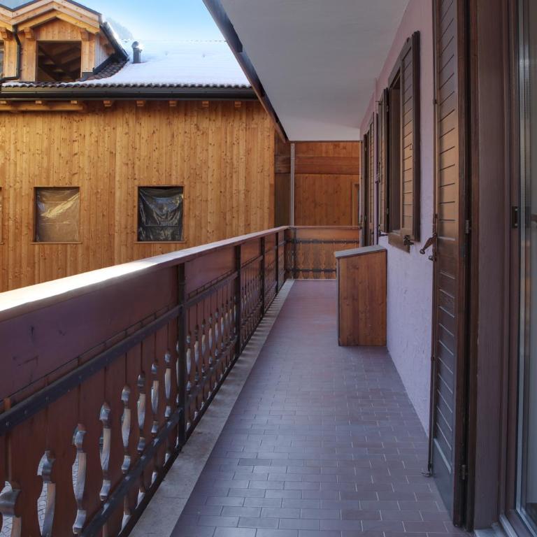 Casa March 1 - Appartamento Deluxe con 2 Camere da Letto e Balcone - 15