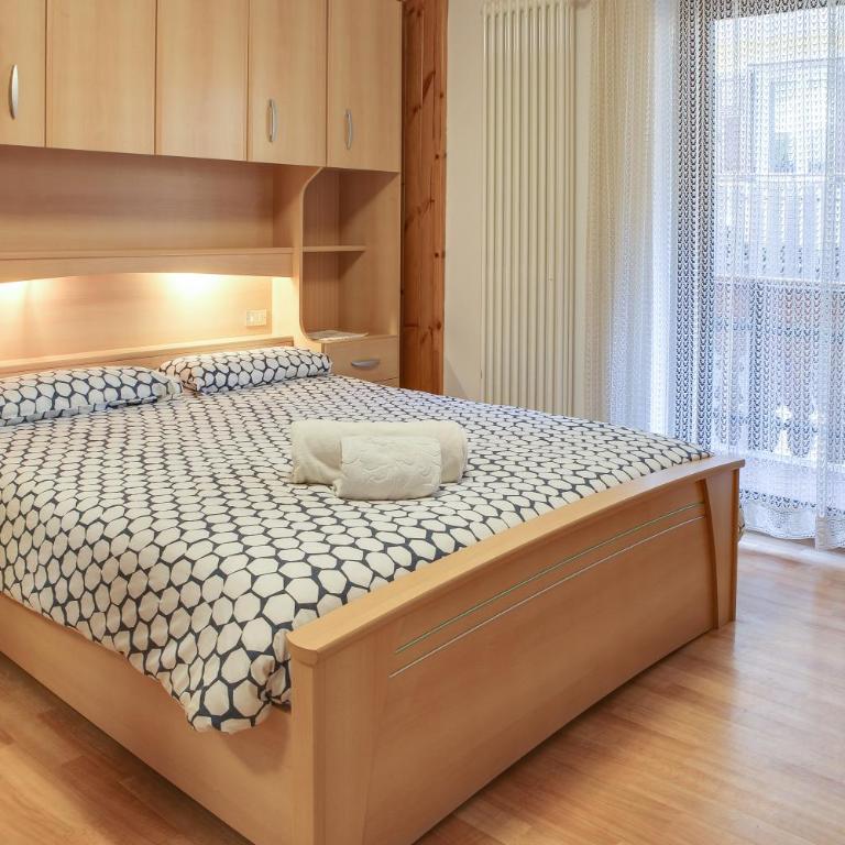 Casa March 1 - Appartamento Deluxe con 2 Camere da Letto e Balcone - 3