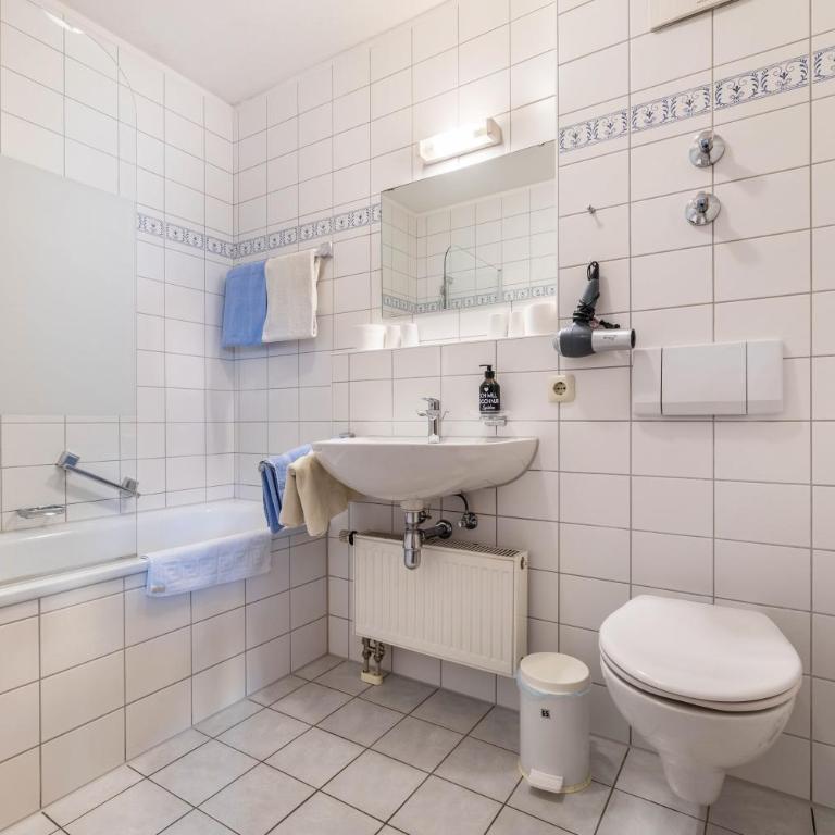 Fewo Brünnstein - Nr 61 Pool, Sauna - Superior Apartment mit 1 Schlafzimmer und Balkon - 16