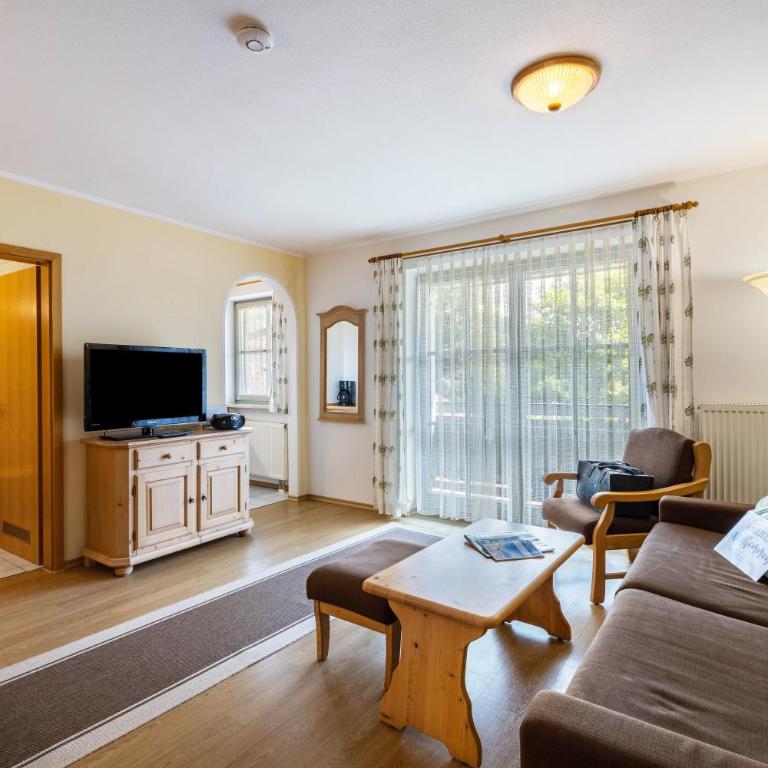 Fewo Brünnstein - Nr 61 Pool, Sauna - Superior Apartment mit 1 Schlafzimmer und Balkon - 3