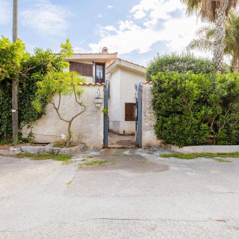 Villa Ellie - 100m from the beach - Villa mit Gartenblick - 23