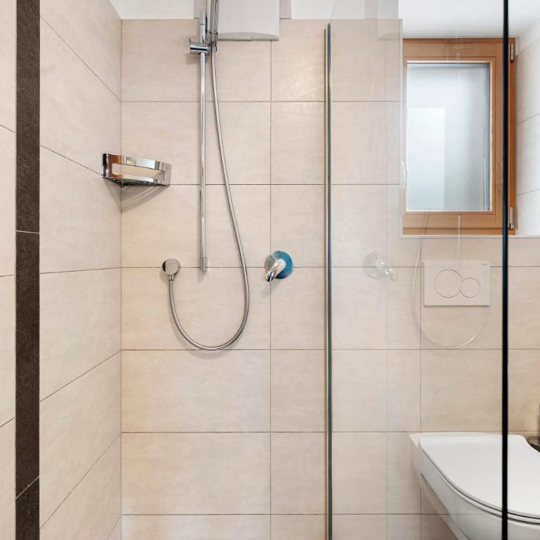 Almhaus Morgenrast - Apartment mit 3 Schlafzimmern und Bergblick - 11