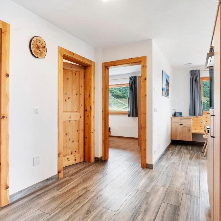 Almhaus Morgenrast - Apartment mit 3 Schlafzimmern und Bergblick - 17