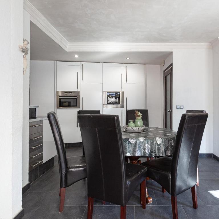 Penthouse la Riera - Apartamento Premium de 3 dormitorios con balcón - 9