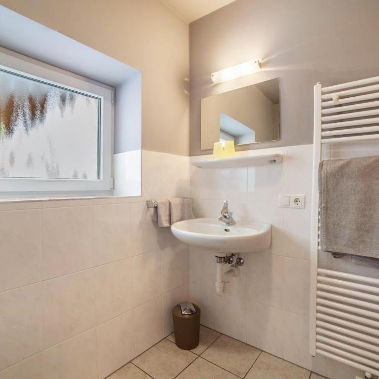 Mosttragerhof Appartment 1 - Appartamento Deluxe con 2 Camere da Letto e Vista Giardino - 16