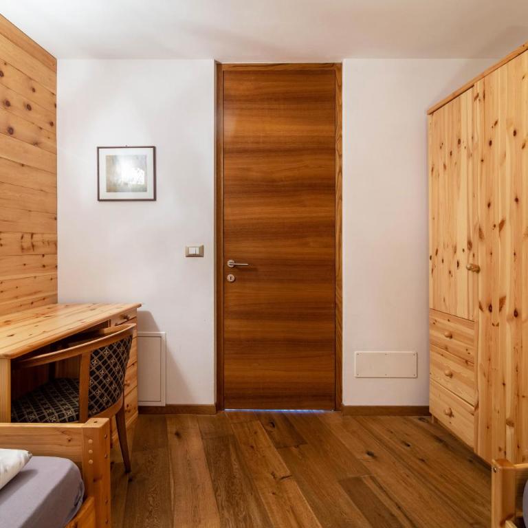 La Plates App Domesdi - Two-Bedroom Deluxe Apartment with Garden View - 14
