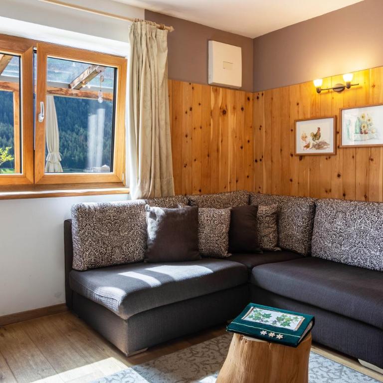 La Plates App Domesdi - Two-Bedroom Deluxe Apartment with Garden View - 1