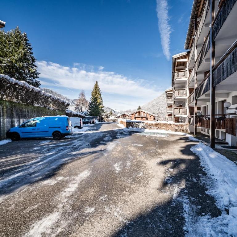 Appartement Morzine 1000 - 6 pers - Two-Bedroom Deluxe Apartment with Balcony - 21