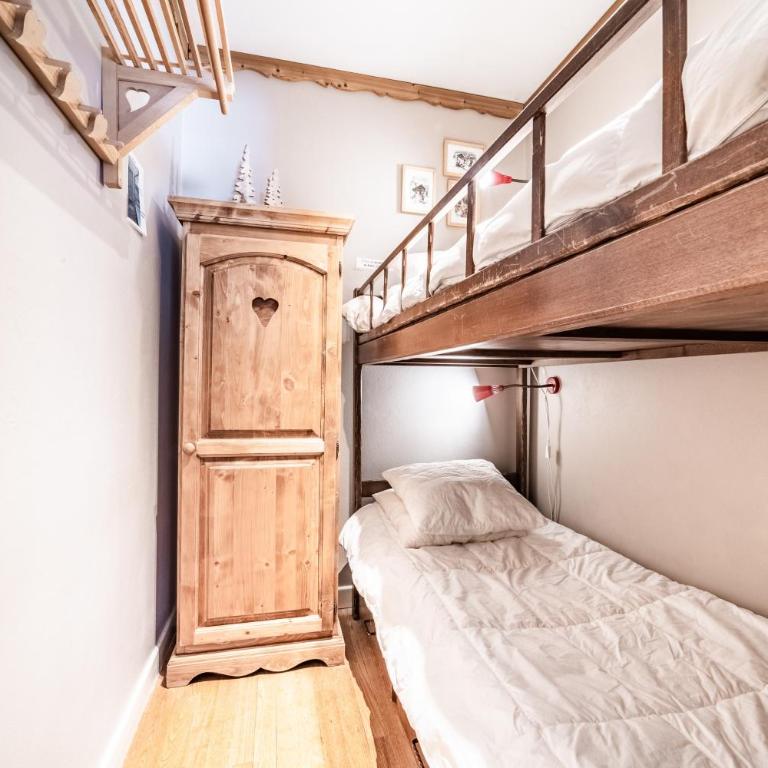 Appartement Morzine 1000 - 6 pers - Two-Bedroom Deluxe Apartment with Balcony - 17