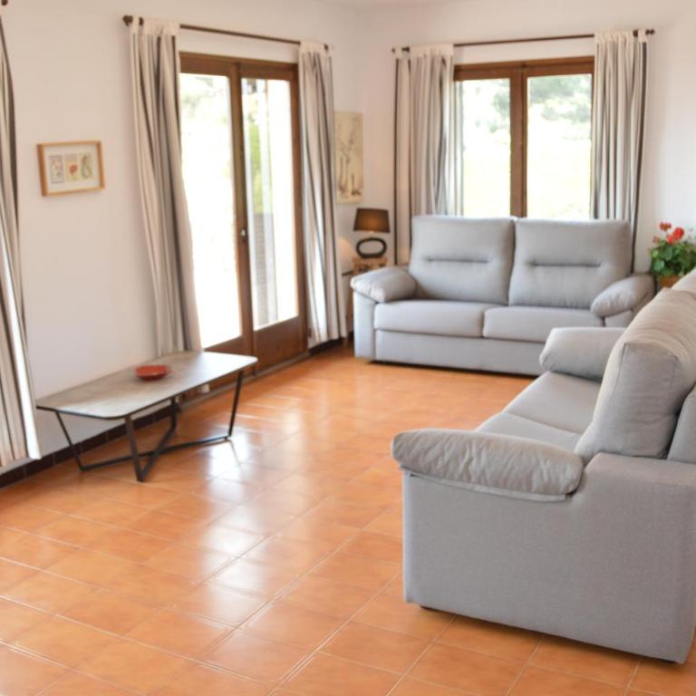 Villa Urgell - Villa with Garden View - 13