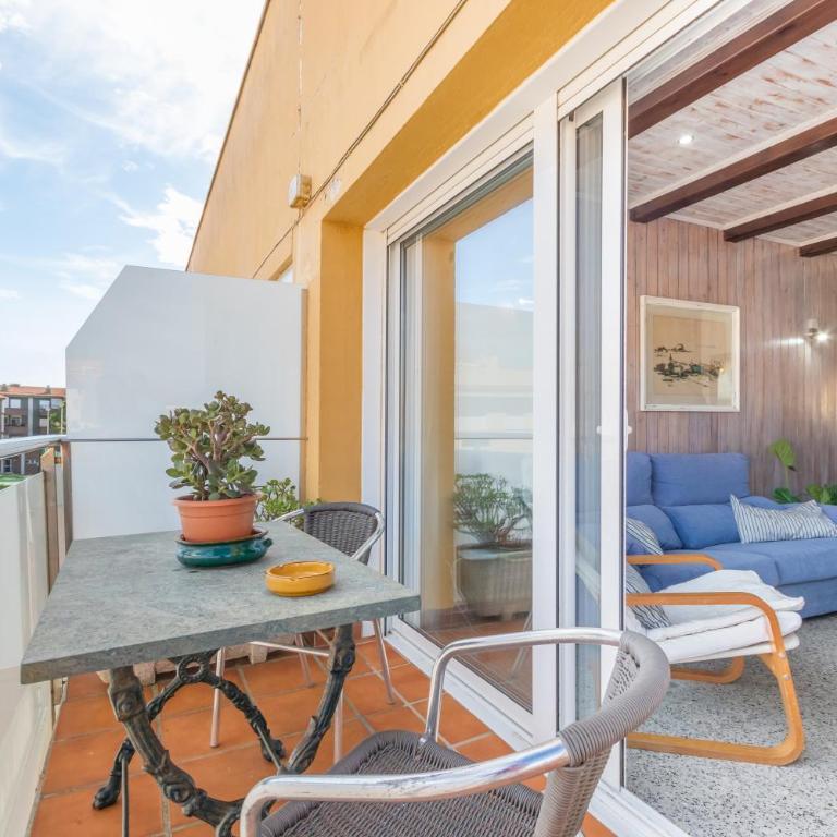 Apartamento Noenil - Three-Bedroom Premium Apartment with Balcony - 2