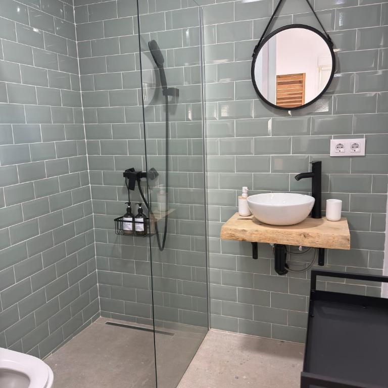 Estudio Álvaro - Habitación Triple con ducha - 12