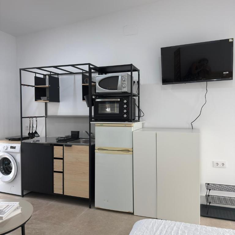 Estudio Álvaro - Habitación Triple con ducha - 9
