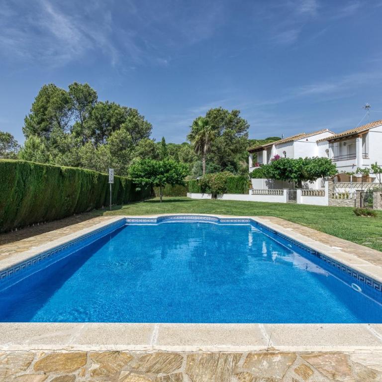 Casa 3 Dormitorios Con Piscina - Casa de 3 dormitorios - 1