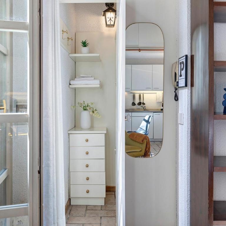 Studio Apartment 1 Min From Lake - Casa con 1 Camera da Letto - 15